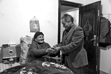 今年50歲的陳永兵是一個非常不幸的人